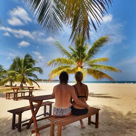 Aqua Marine Beach Resort ปาซิกูดา ภายนอก รูปภาพ