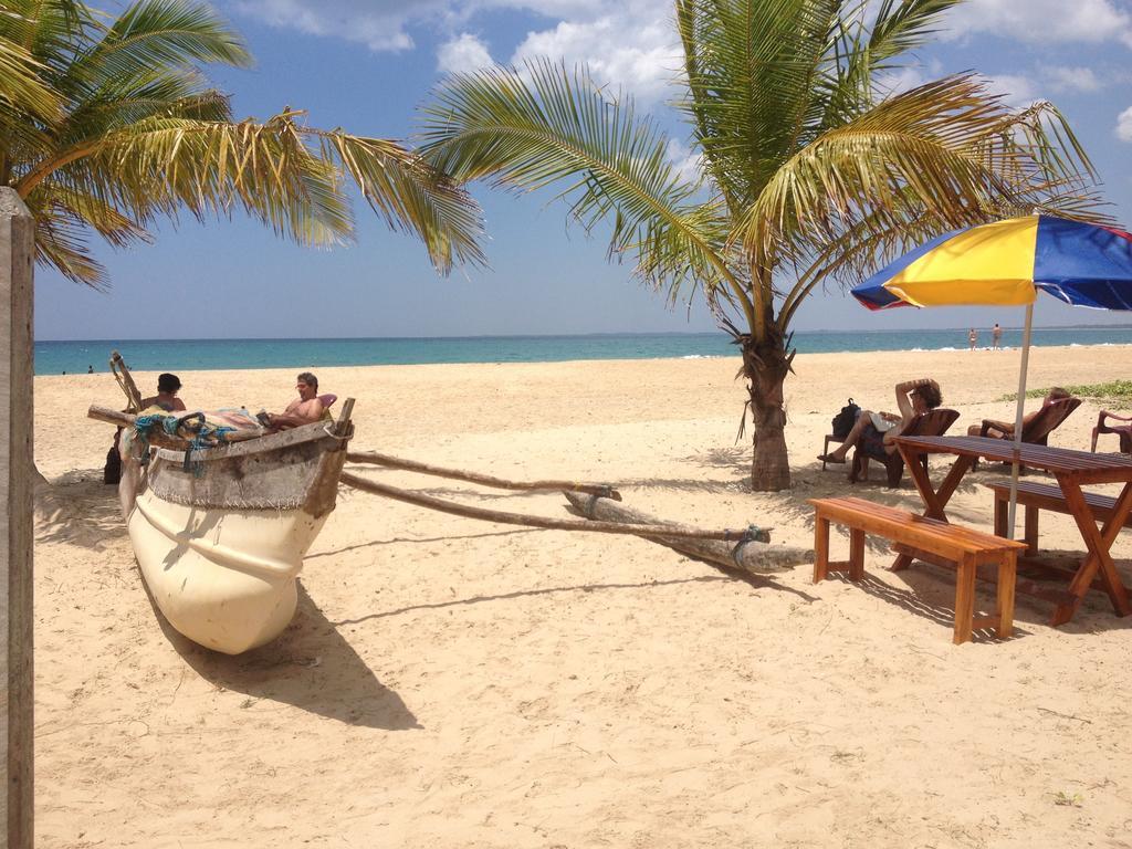 Aqua Marine Beach Resort ปาซิกูดา ภายนอก รูปภาพ